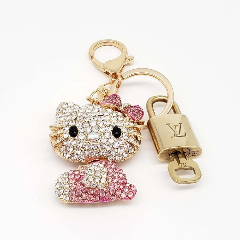 LV Authentic Gold Padlock 🔒 Key Set w/ Unbranded Hello Kitty Keychain Charm